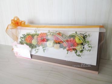 お誕生日のお祝いに『レクタングル』をお届けしました！｜「フラワーショップコスモス」　（宮崎県小林市の花キューピット加盟店 花屋）のブログ